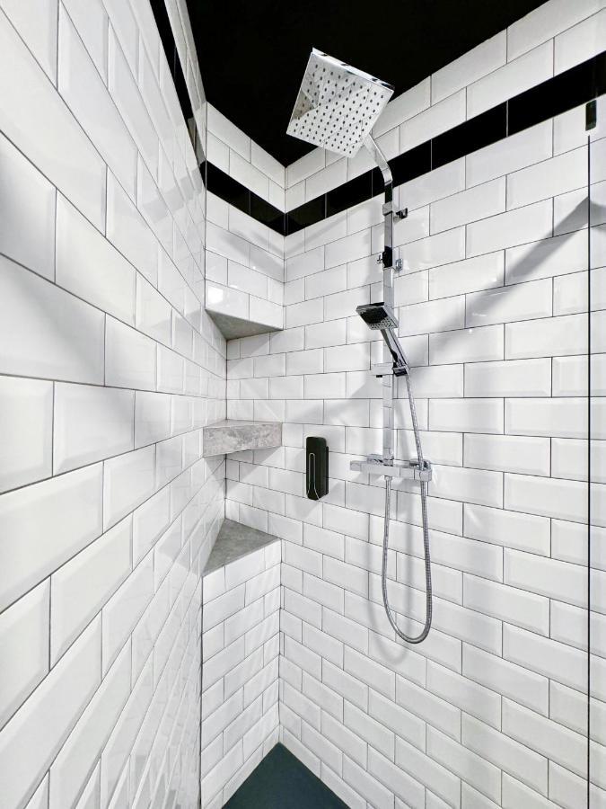 Charming Madrid Principe Pio Apartment Bagian luar foto