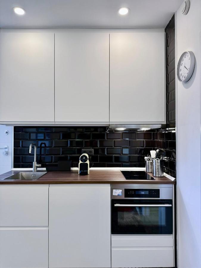 Charming Madrid Principe Pio Apartment Bagian luar foto